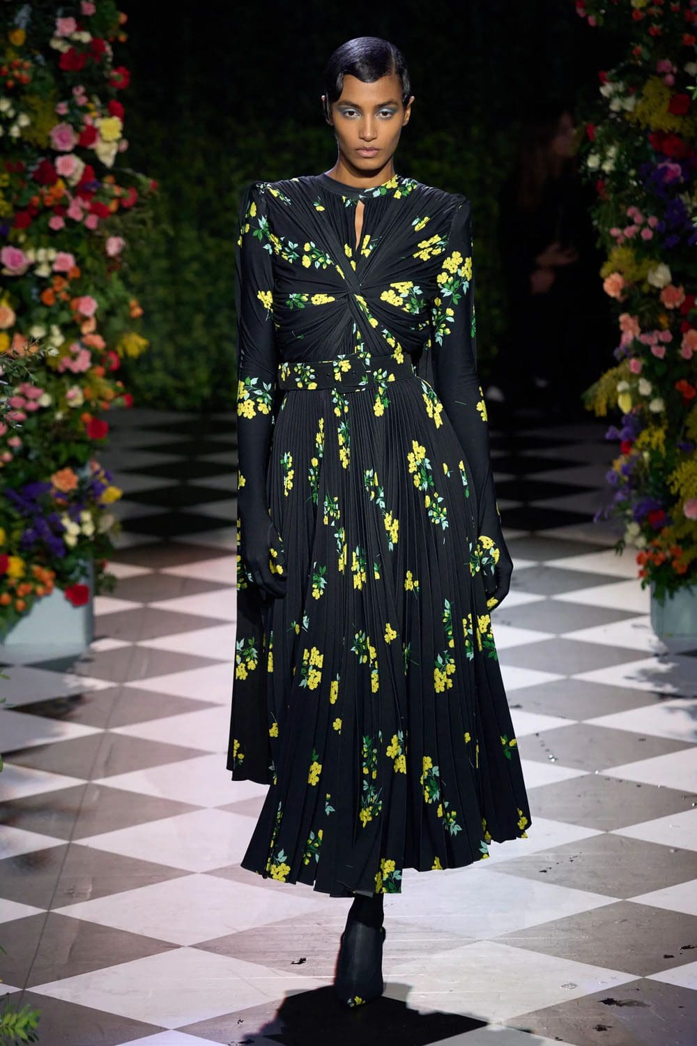 Richard Quinn Fall Winter 2023 2024 London Runway Magazine 1