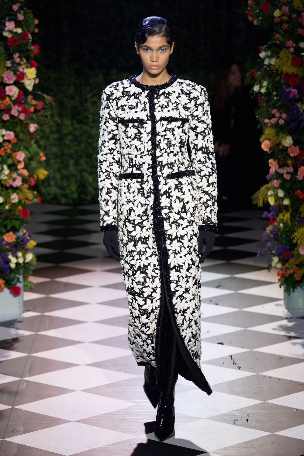 Richard Quinn Fall Winter 2023 2024 London Runway Magazine 15