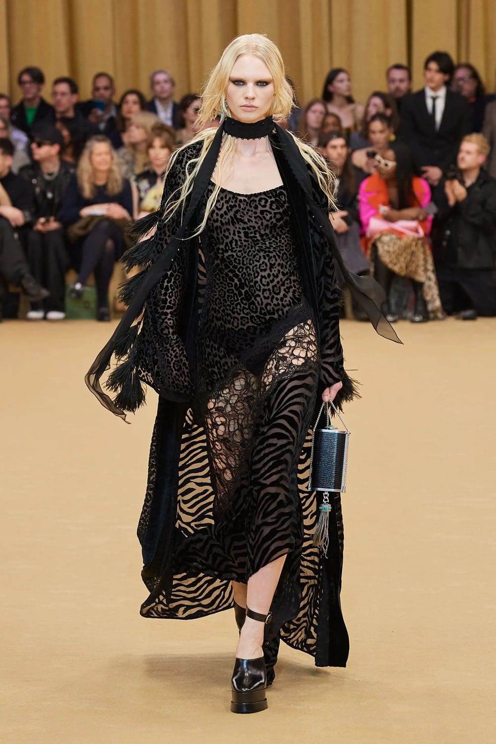 Roberto Cavalli Otoño Invierno 2023 2024 Milán Runway Magazine 37