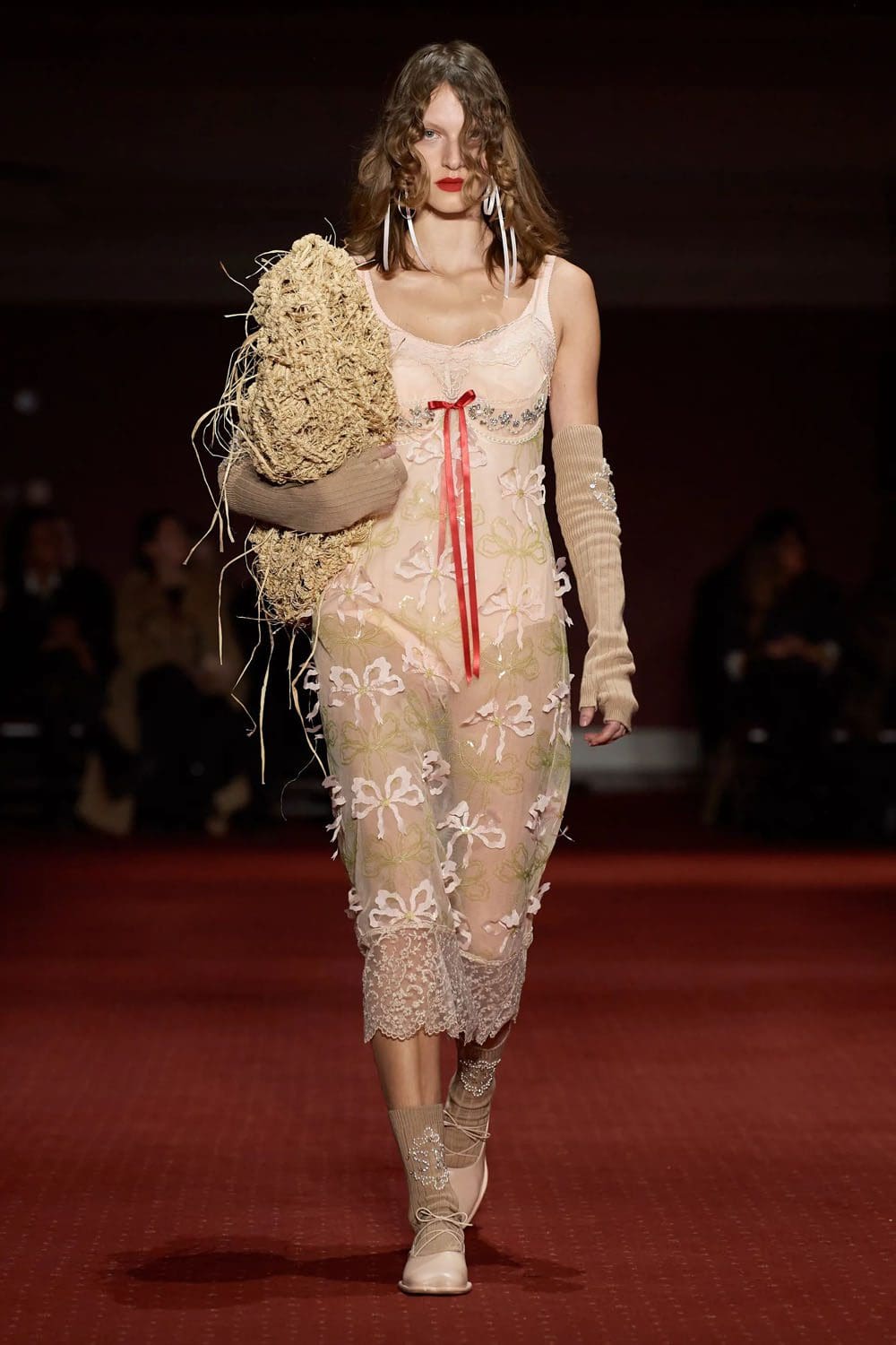 Simone Rocha Fall Winter 2023 2024 London Runway Magazine 11