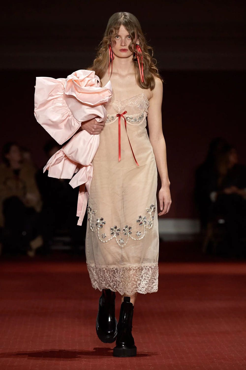 Simone Rocha Fall Winter 2023 2024 London Runway Magazine 12