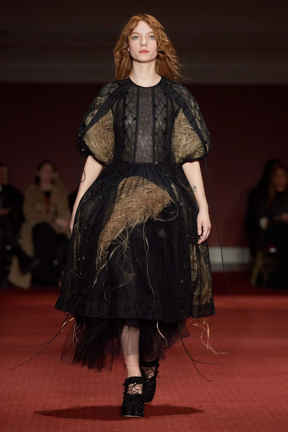 Simone Rocha Fall Winter 2023 2024 London Runway Magazine 25