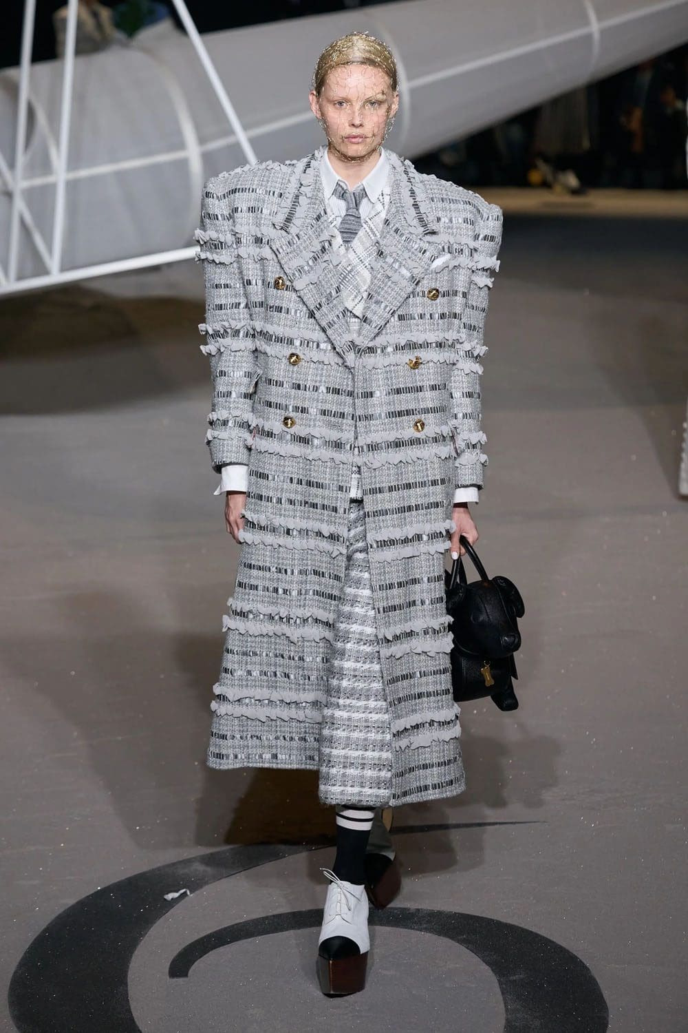 トム ブラウン 秋冬 2023 2024 Runway 雑誌19