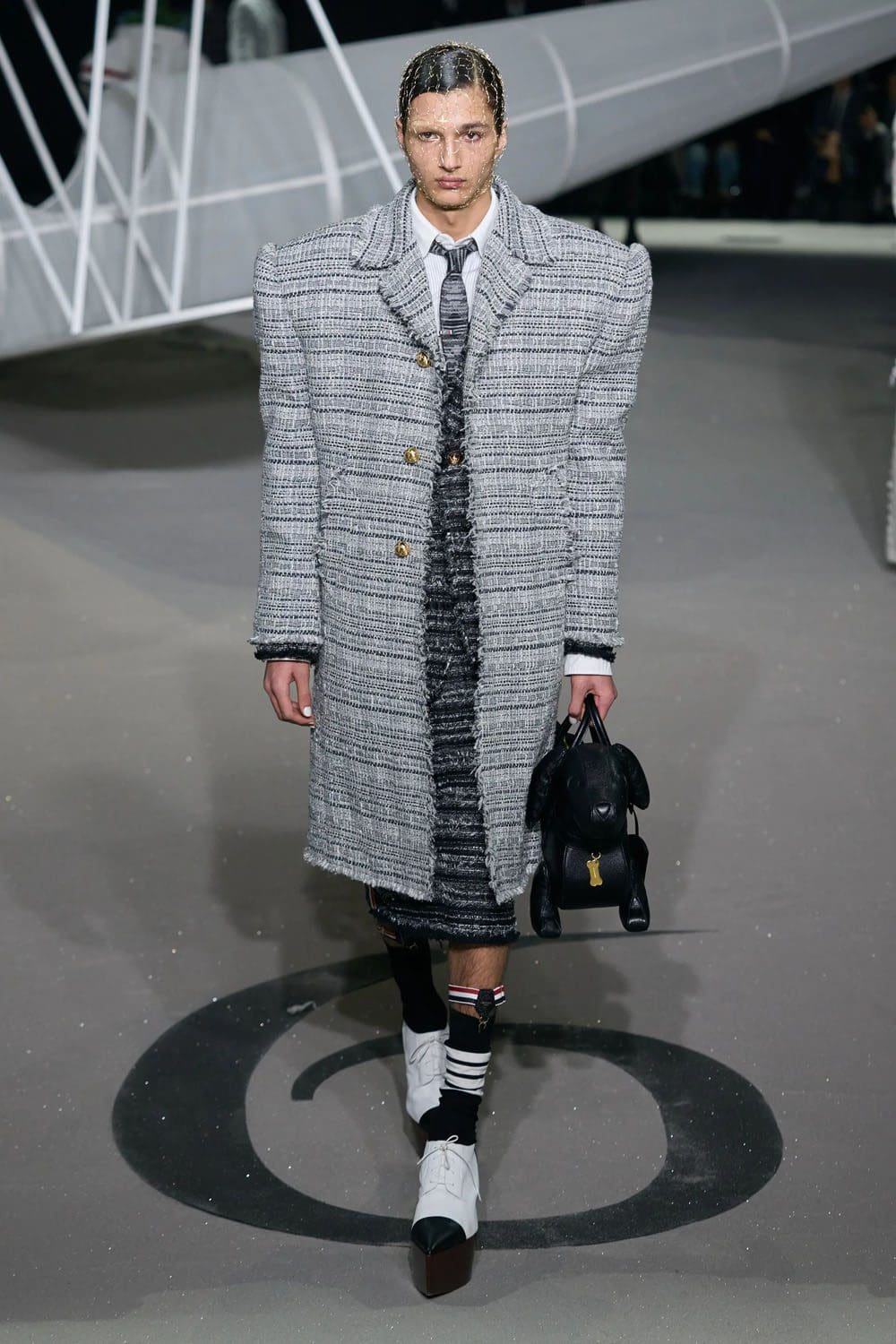 トム ブラウン 秋冬 2023 2024 Runway 雑誌21