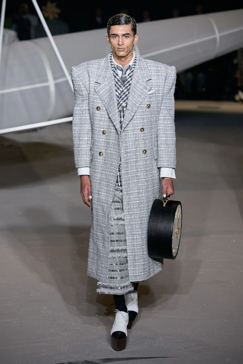トム ブラウン 秋冬 2023 2024 Runway 雑誌23