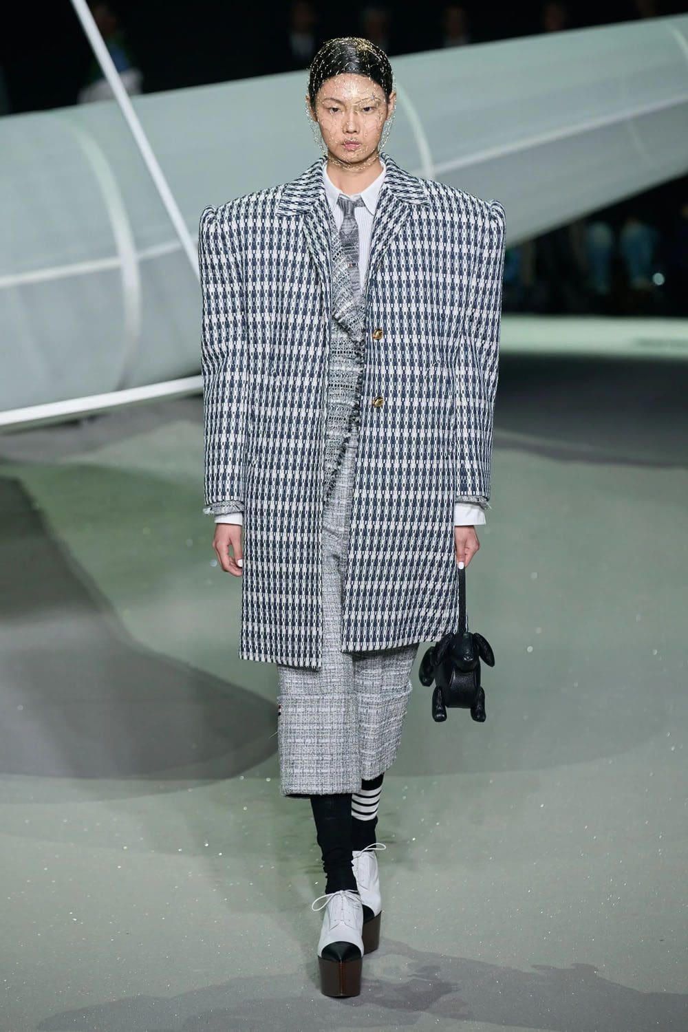 トム ブラウン 秋冬 2023 2024 Runway 雑誌37