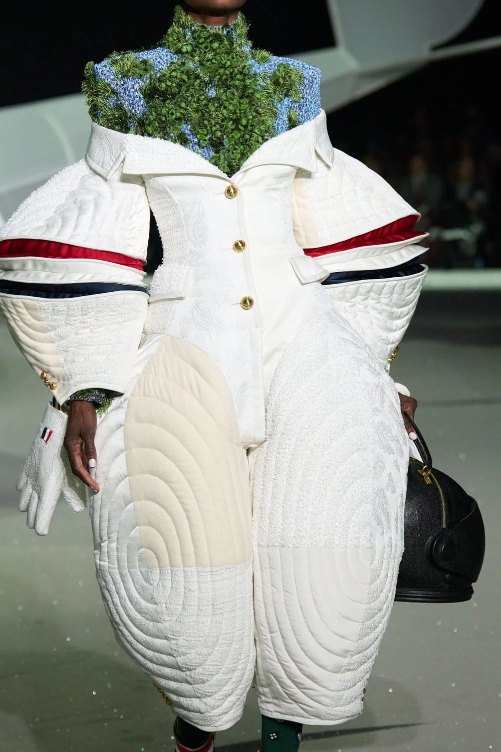 トム ブラウン 秋冬 2023 2024 Runway 雑誌4