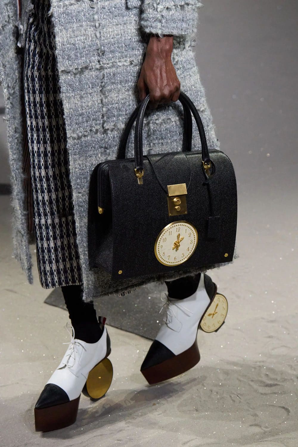 トム ブラウン 秋冬 2023 2024 Runway 雑誌42