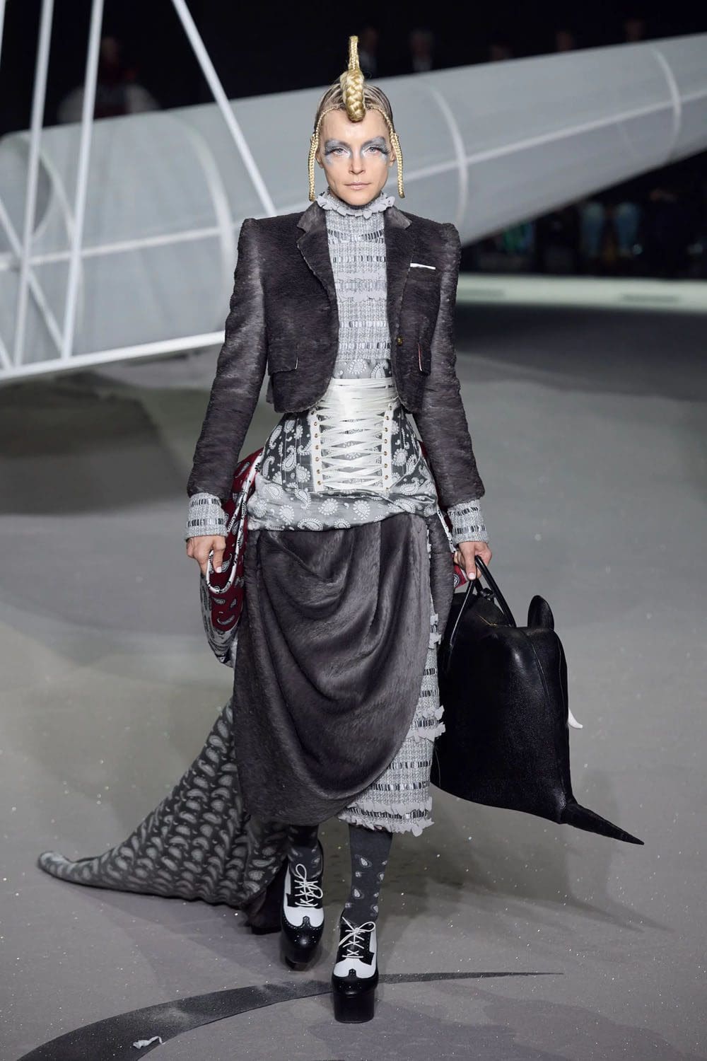 トム ブラウン 秋冬 2023 2024 Runway 雑誌47