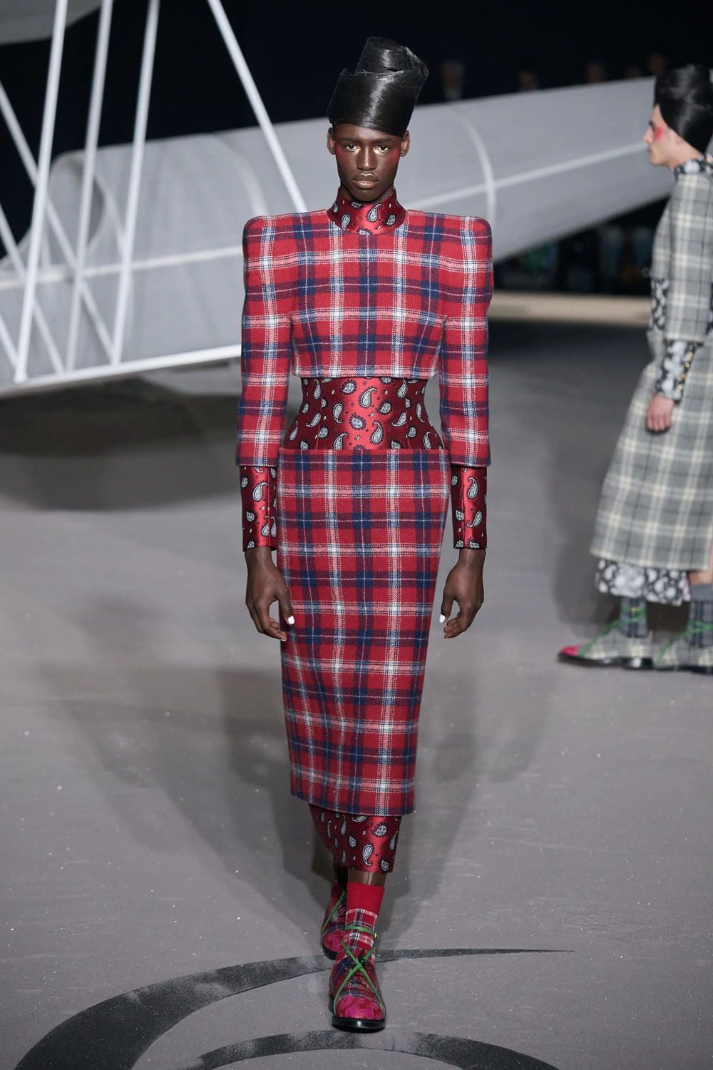 トム ブラウン 秋冬 2023 2024 Runway 雑誌50