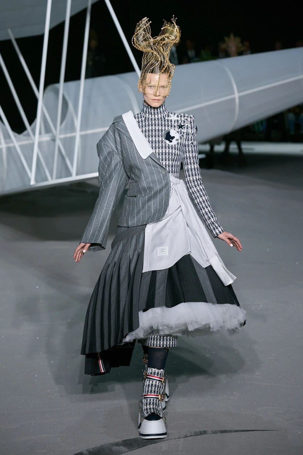トム ブラウン 秋冬 2023 2024 Runway 雑誌56