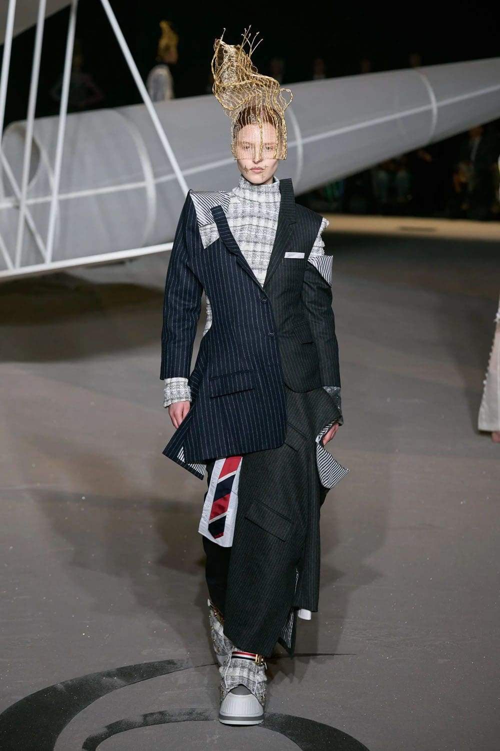トム ブラウン 秋冬 2023 2024 Runway 雑誌58