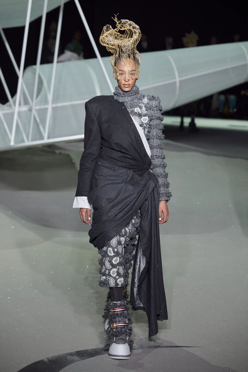 トム ブラウン 秋冬 2023 2024 Runway 雑誌72