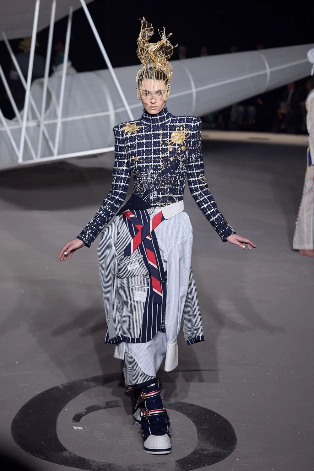 トム ブラウン 秋冬 2023 2024 Runway 雑誌80