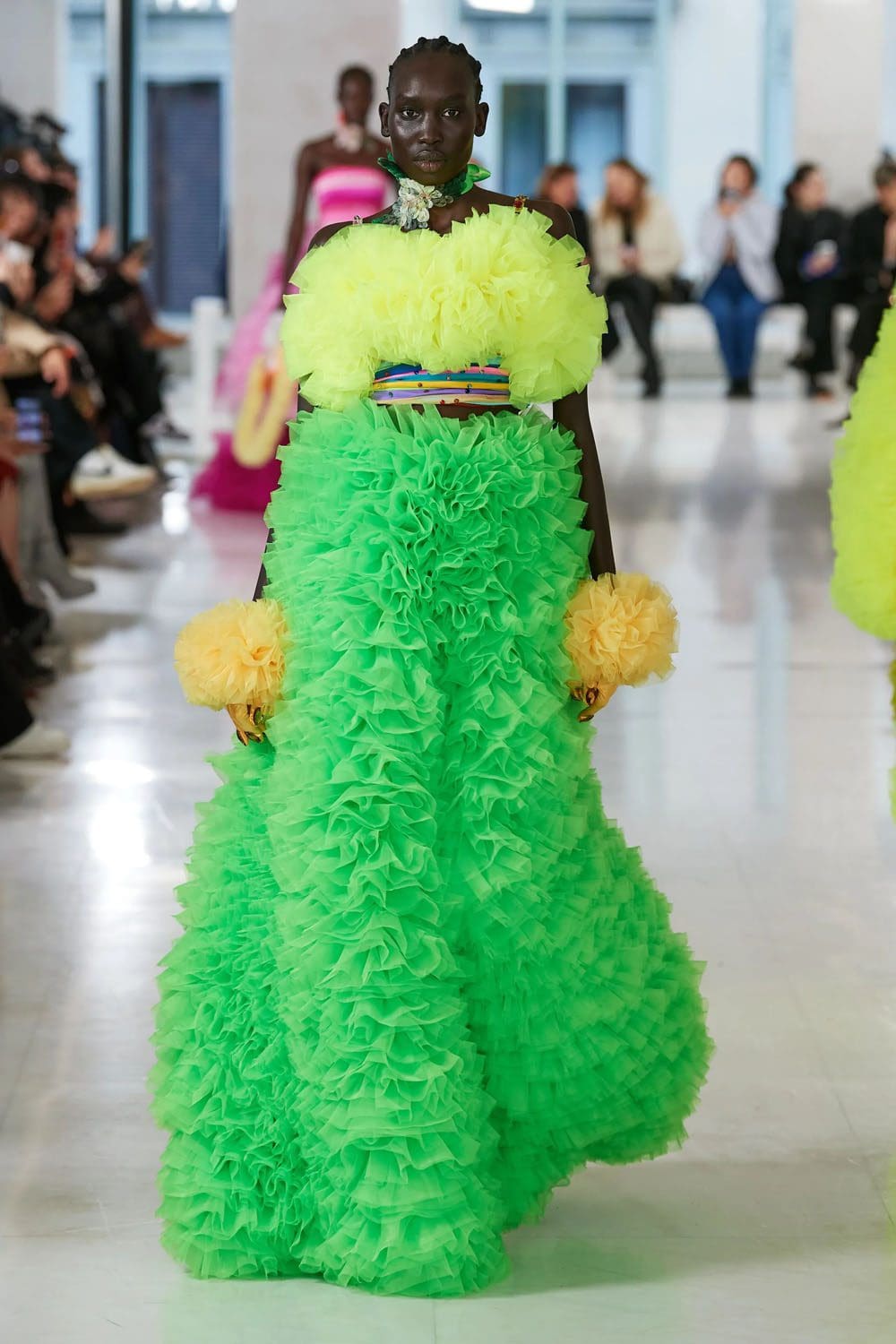 Tomo Koizumi Outono Inverno 2023 2024 Milan Runway Revista 16