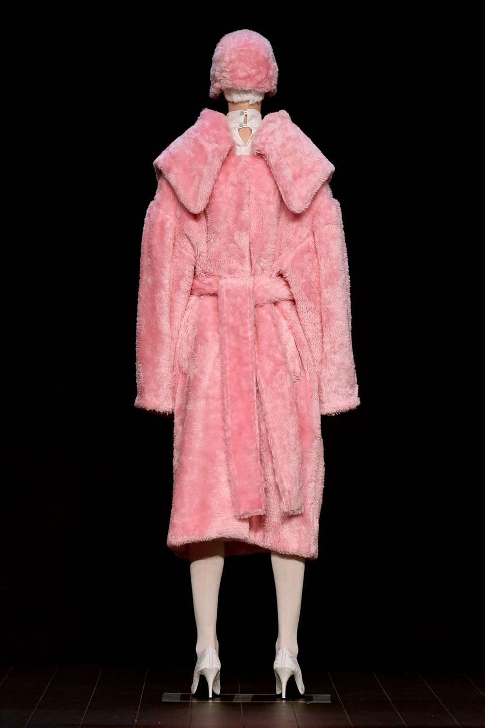Anrealage Outono Inverno 2023 2024 Paris Runway Revista 19