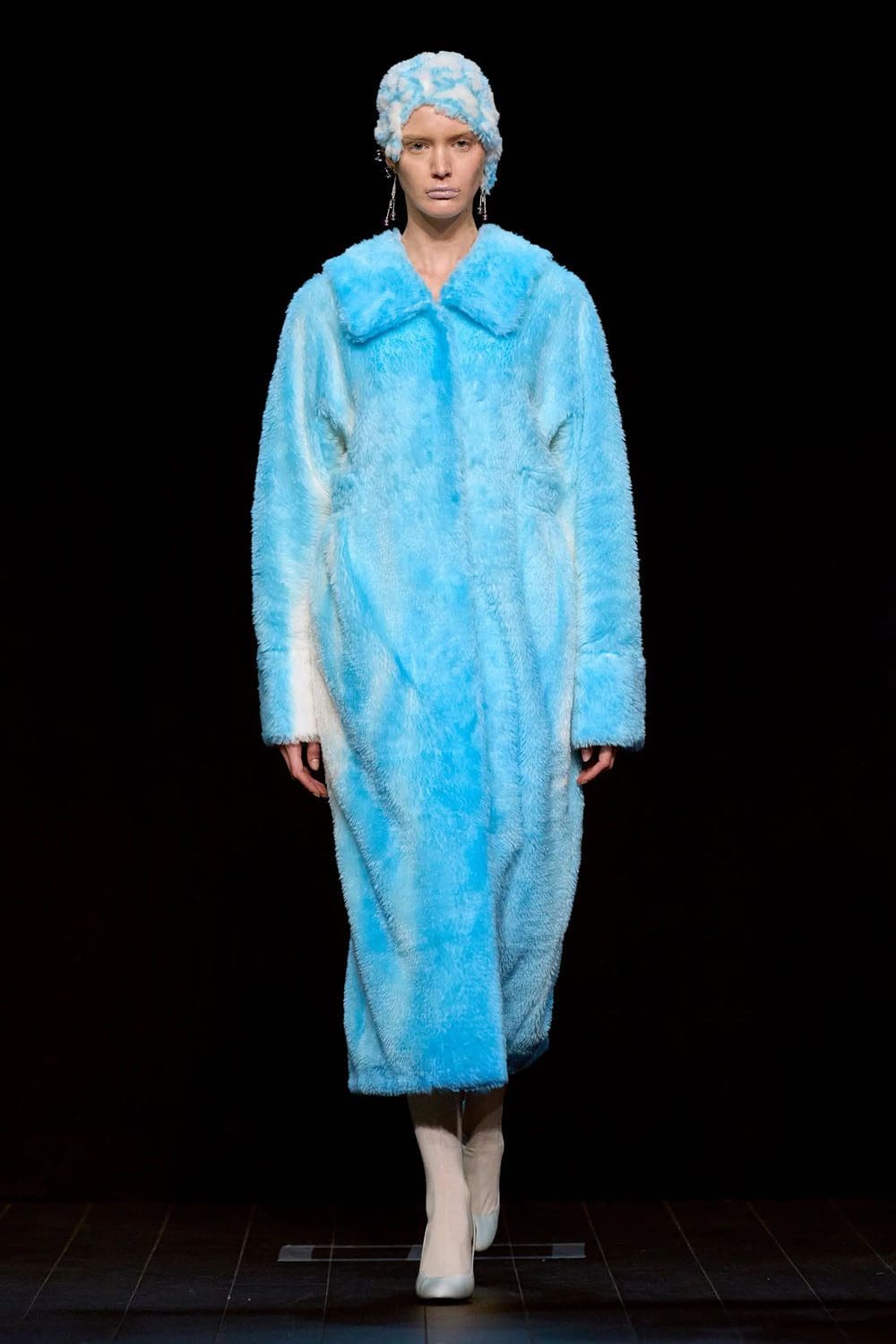 Anrealage Outono Inverno 2023 2024 Paris Runway Revista 6