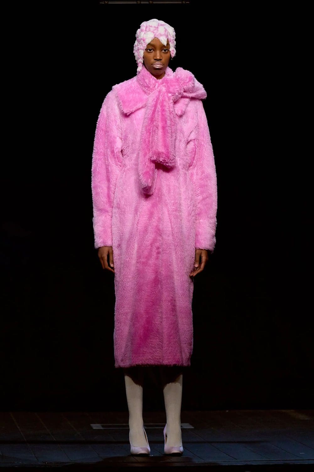 Anrealage Outono Inverno 2023 2024 Paris Runway Revista 7