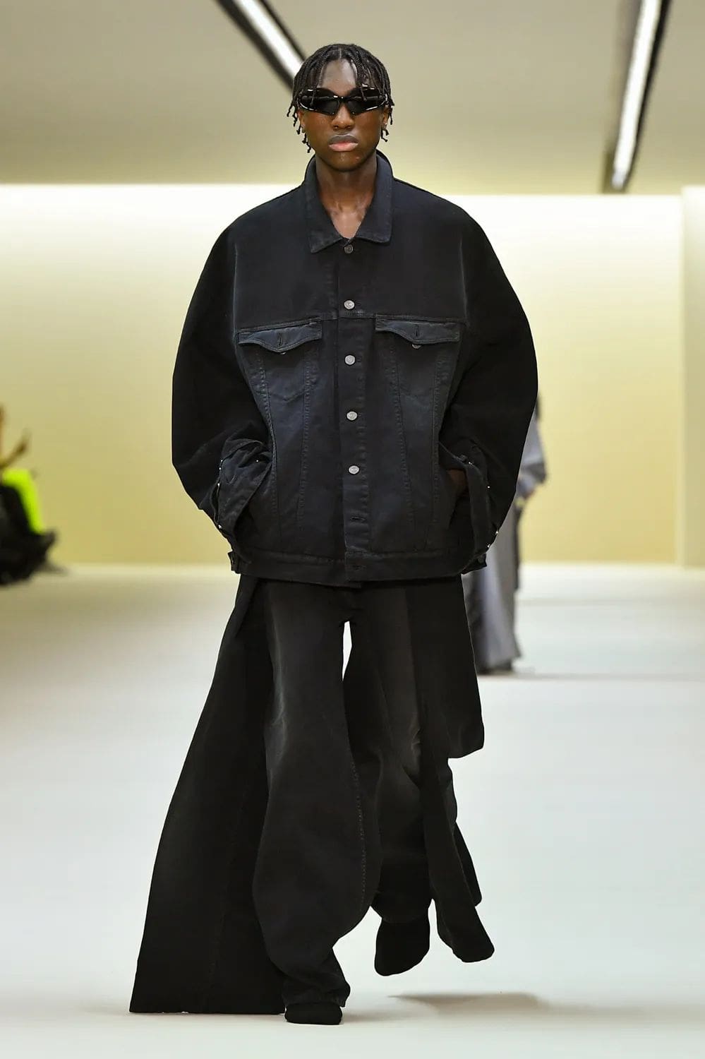 バレンシアガ 秋冬 2023 2024 Runway 雑誌20