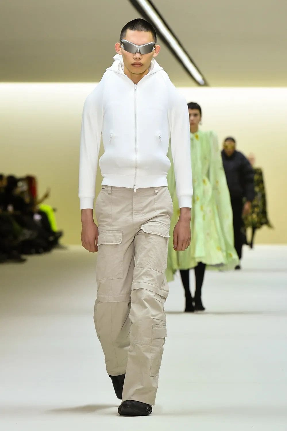 バレンシアガ 秋冬 2023 2024 Runway 雑誌26