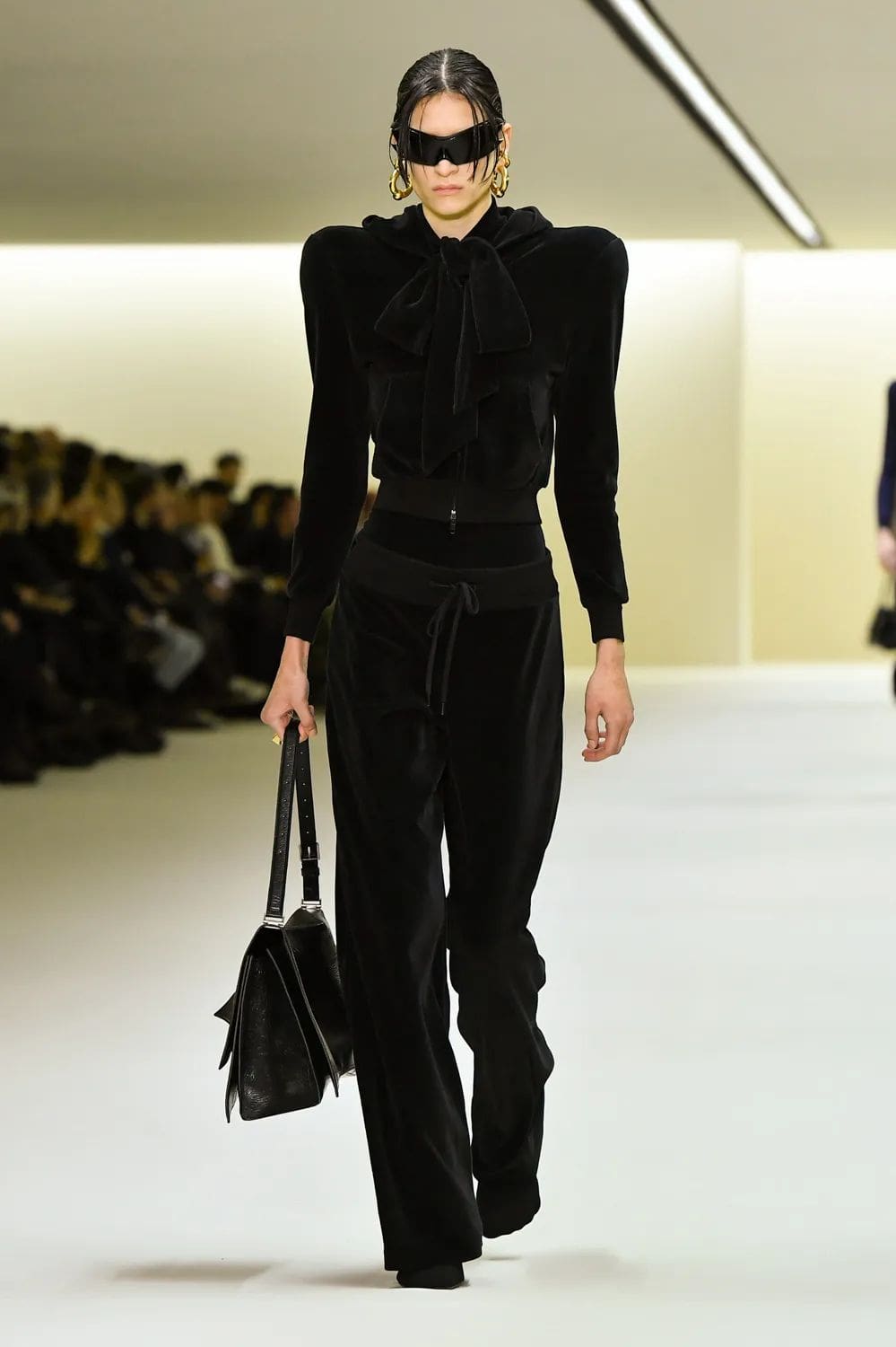 バレンシアガ 秋冬 2023 2024 Runway 雑誌37