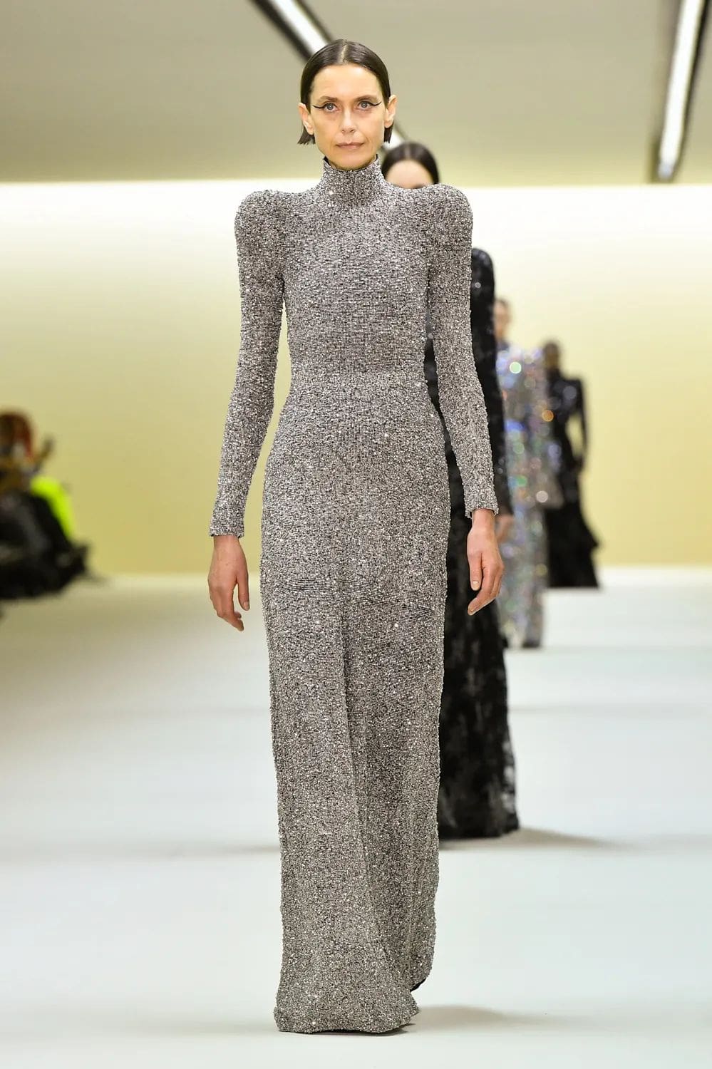 バレンシアガ 秋冬 2023 2024 Runway 雑誌49