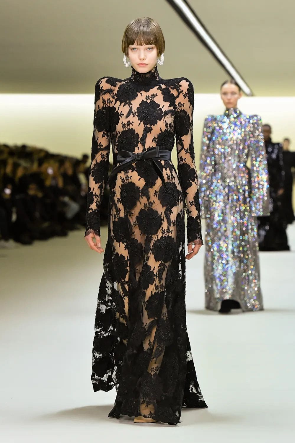 バレンシアガ 秋冬 2023 2024 Runway 雑誌51