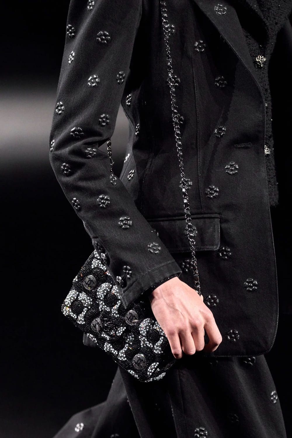 Chanel Fall Winter 2023 2024 Runway Magazine 107