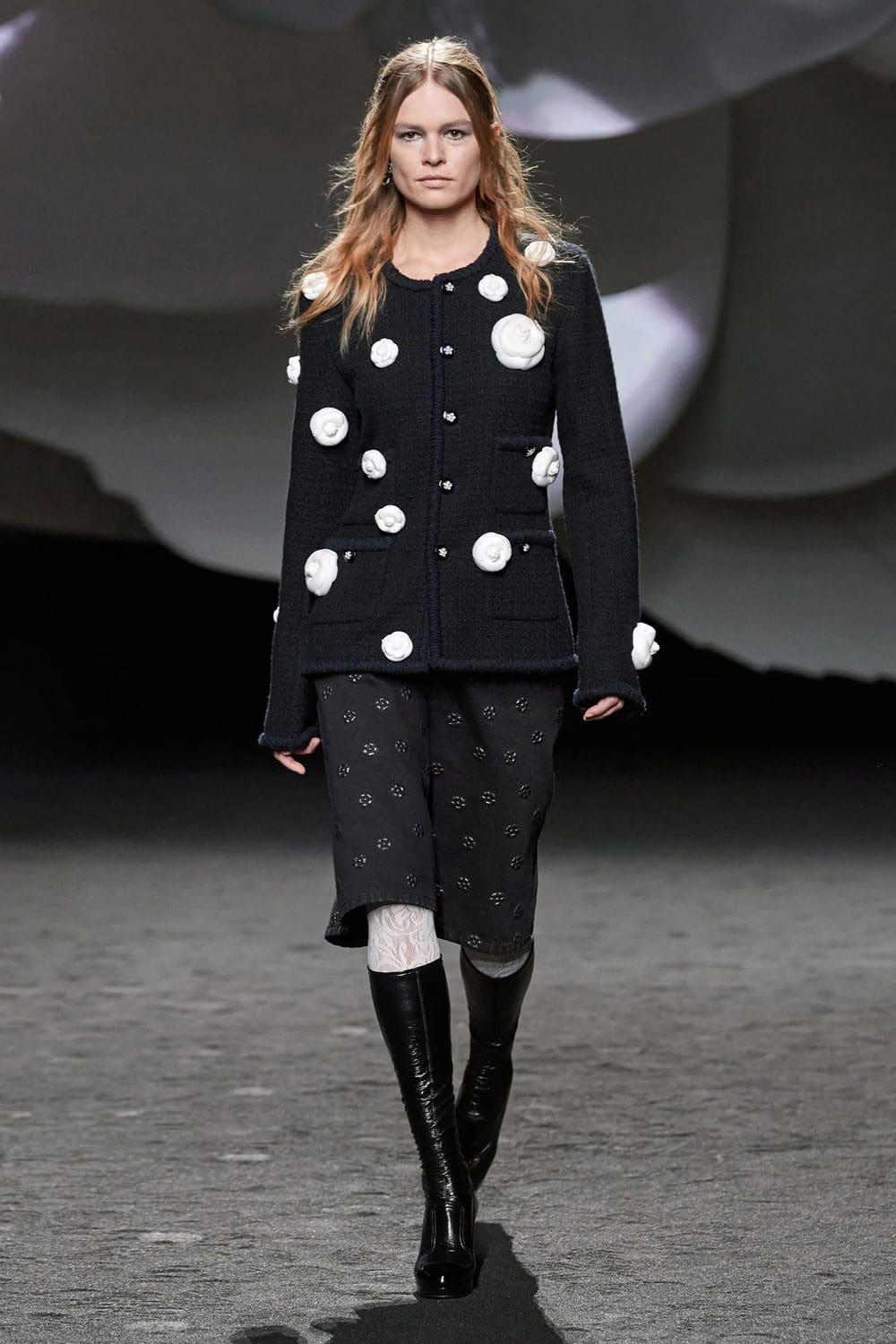 Chanel Fall Winter 2023 2024 Runway Magazine 14