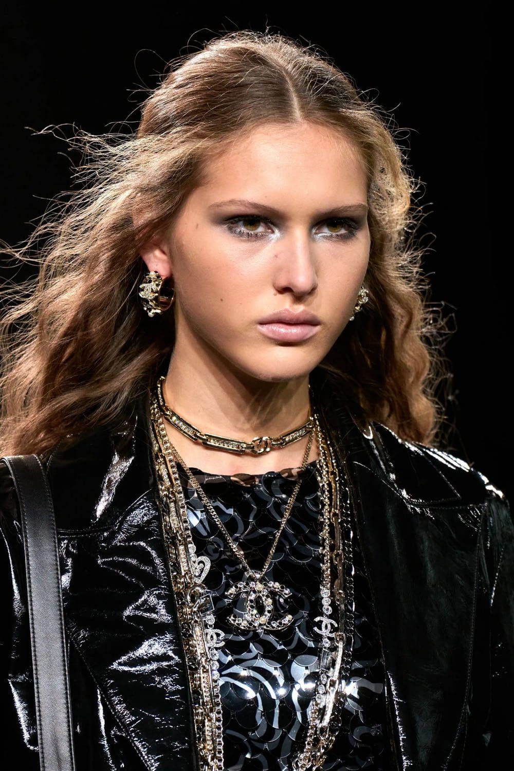 Chanel Fall Winter 2023 2024 Runway Magazine 17