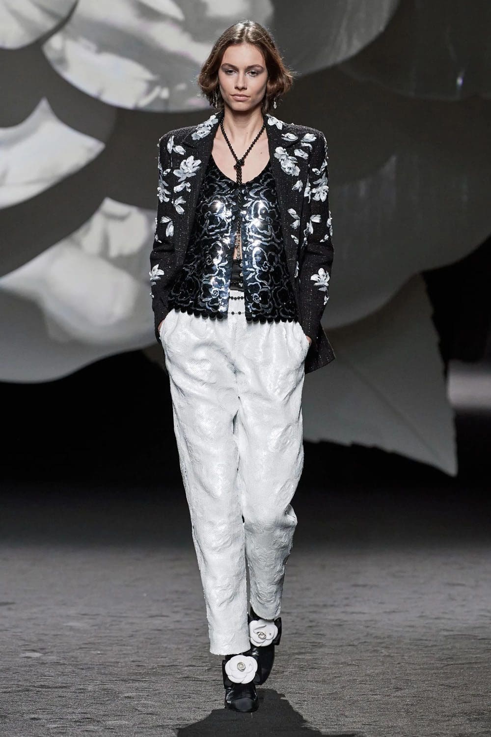 Chanel Fall Winter 2023 2024 Runway Magazine 20