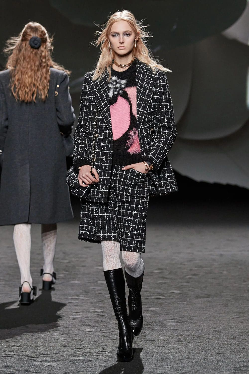 Chanel Fall Winter 2023 2024 Runway Magazine 30