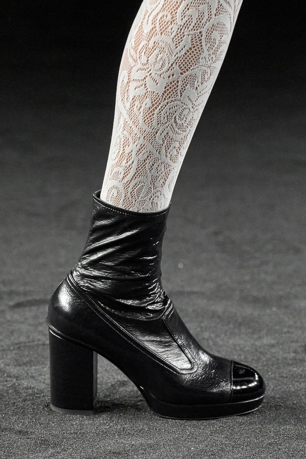 Chanel Fall Winter 2023 2024 Runway Magazine 34