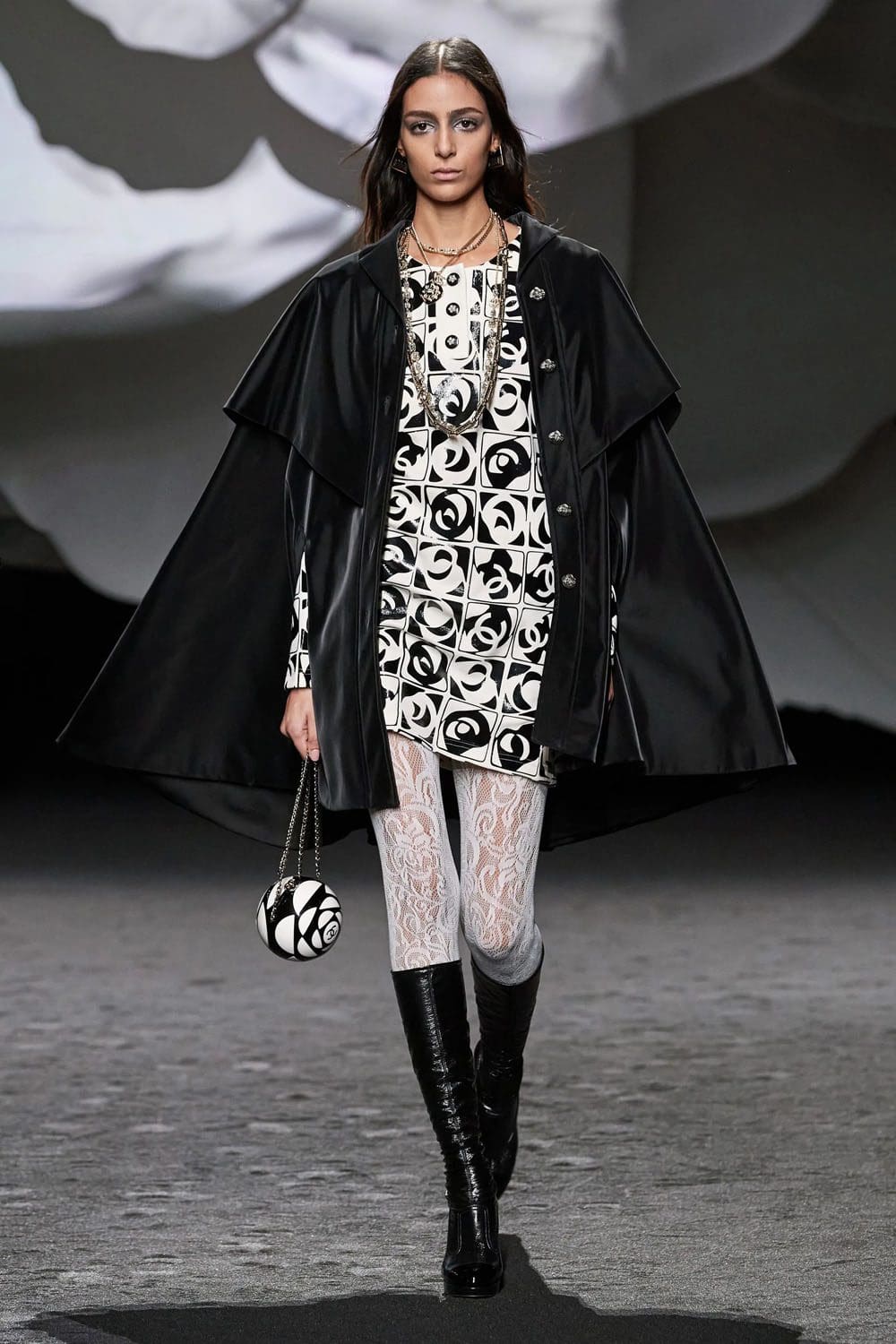 Chanel Fall Winter 2023 2024 Runway Magazine 35