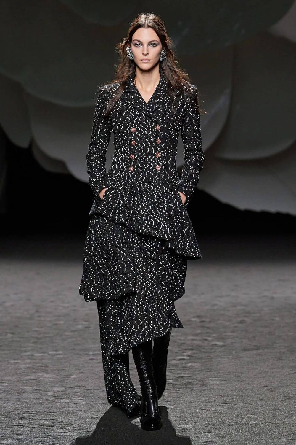 Chanel Fall Winter 2023 2024 Runway Magazine 43