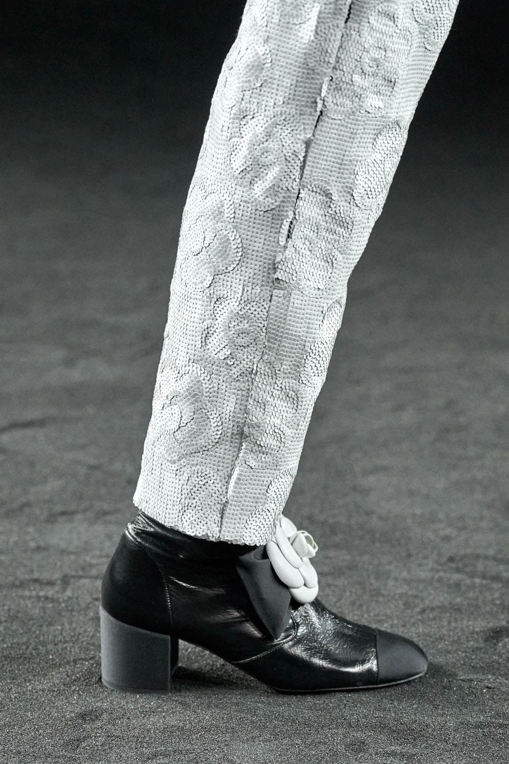 Chanel Fall Winter 2023 2024 Runway Magazine 52