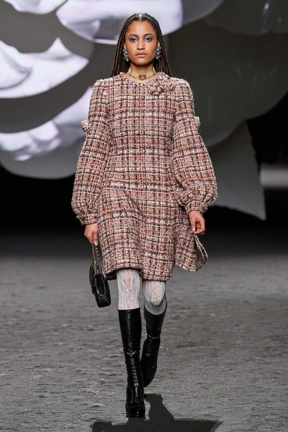 Chanel Fall Winter 2023 2024 Runway Magazine 60