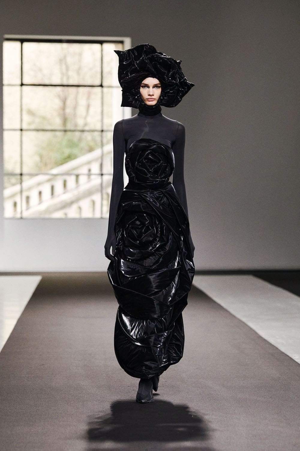 Chenpeng Fall Winter 2023 2024 Paris Runway Magazine 20