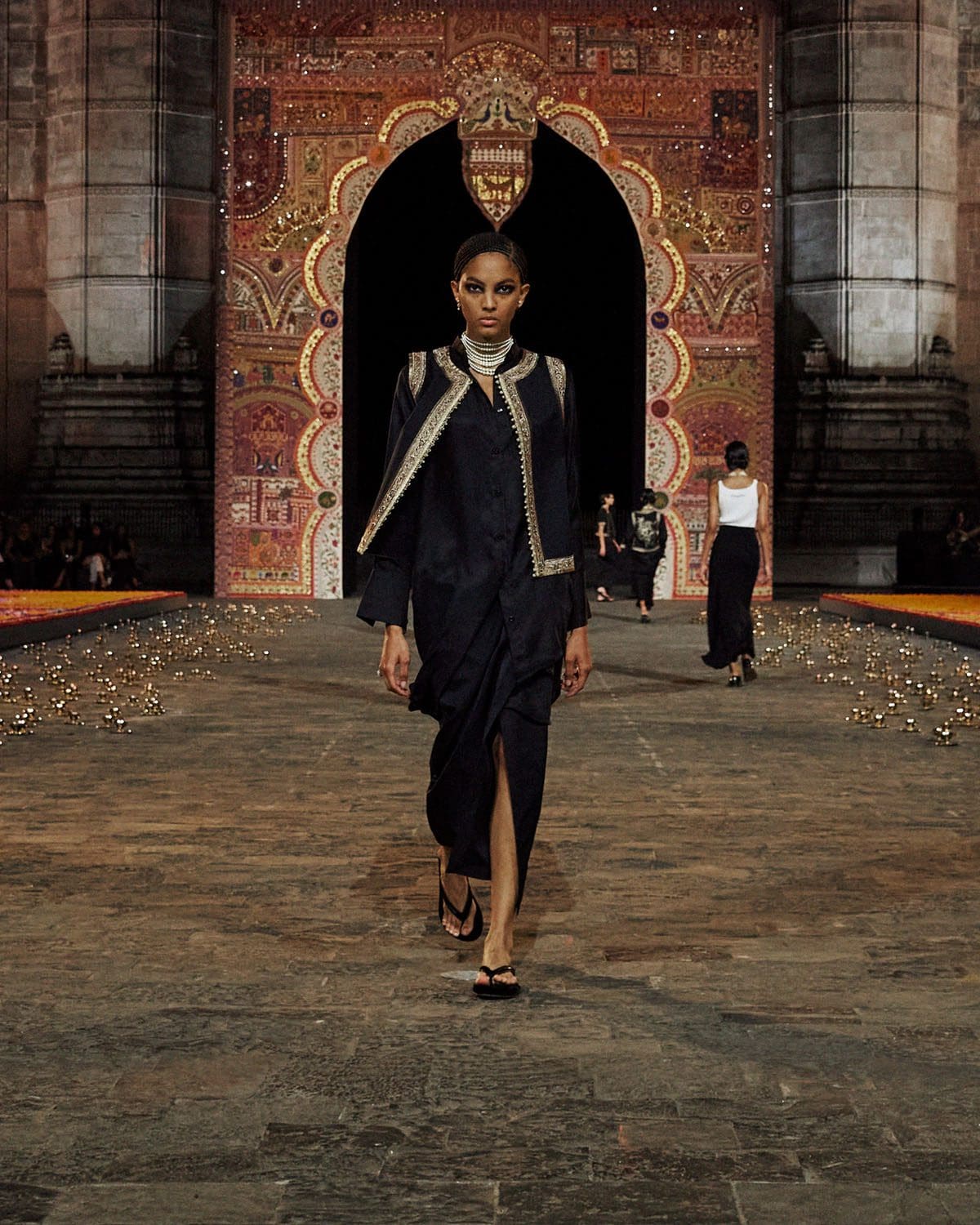 Dior Fall 2023 Mumbai India Runway Magazine 14