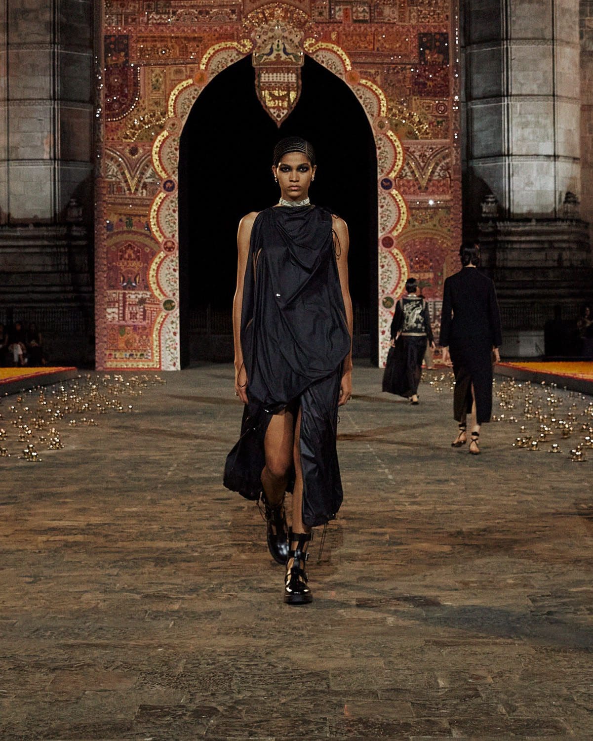 Dior Fall 2023 Mumbai India Runway Magazine 18