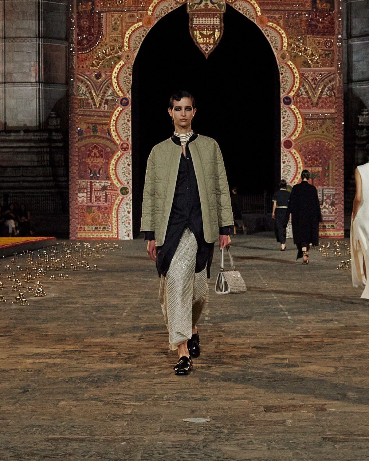 Dior Fall 2023 Mumbai India Runway Magazine 22