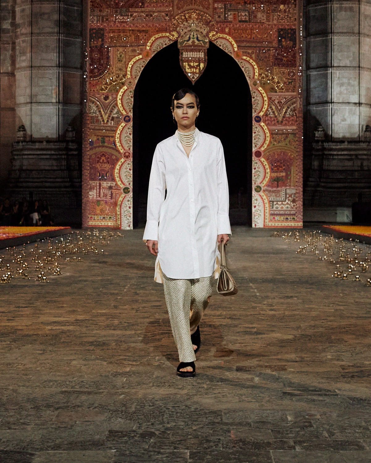 Dior Fall 2023 Mumbai India Runway Magazine 23