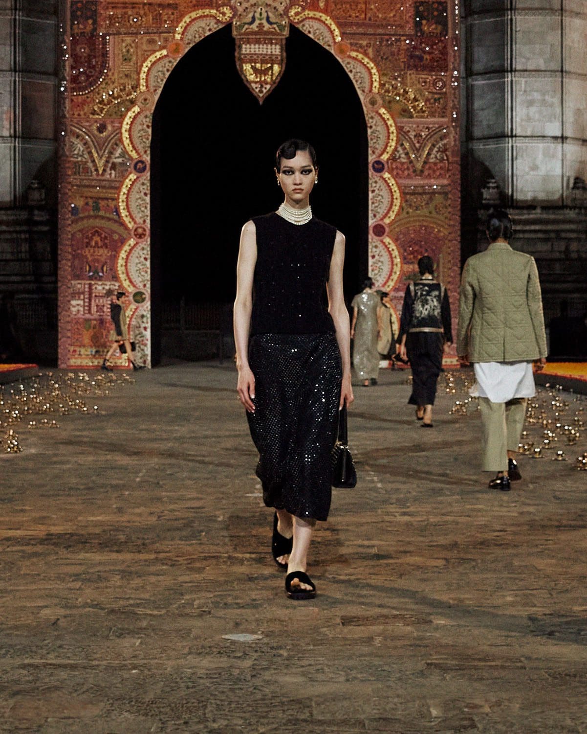 Dior Fall 2023 Mumbai India Runway Magazine 25