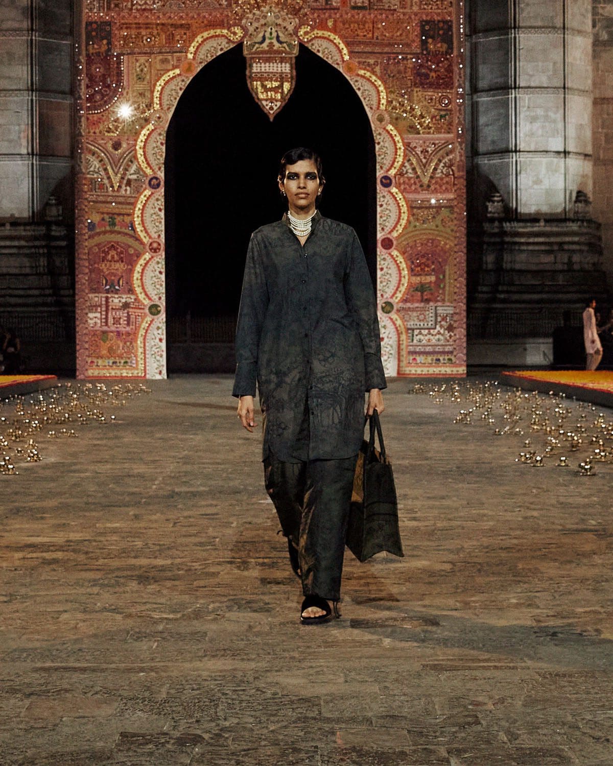 Dior Fall 2023 Mumbai India Runway Magazine 29
