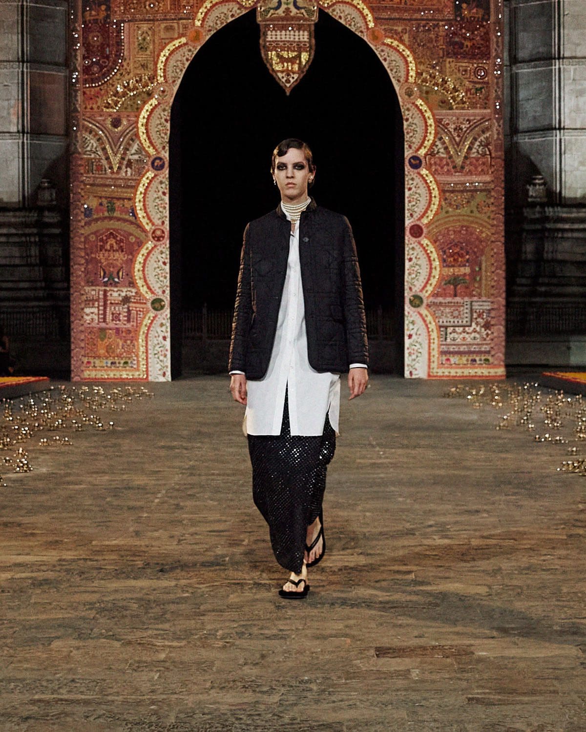 Dior Fall 2023 Mumbai India Runway Magazine 30