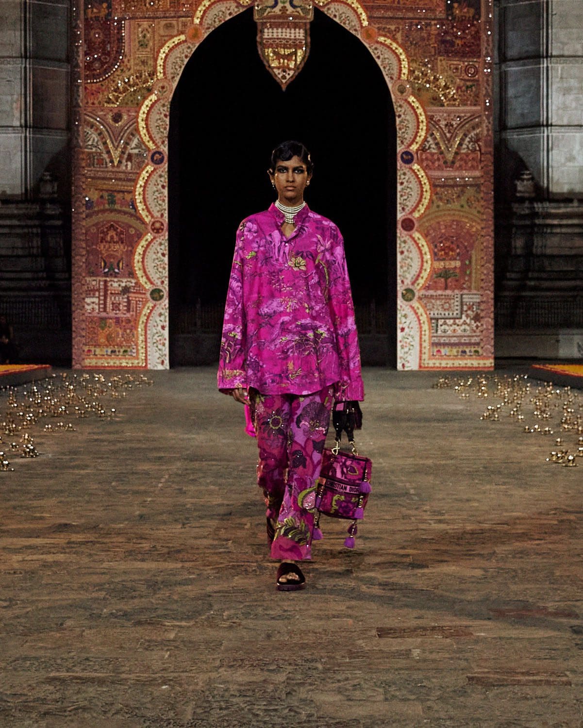 Dior Fall 2023 Mumbai India Runway Magazine 65