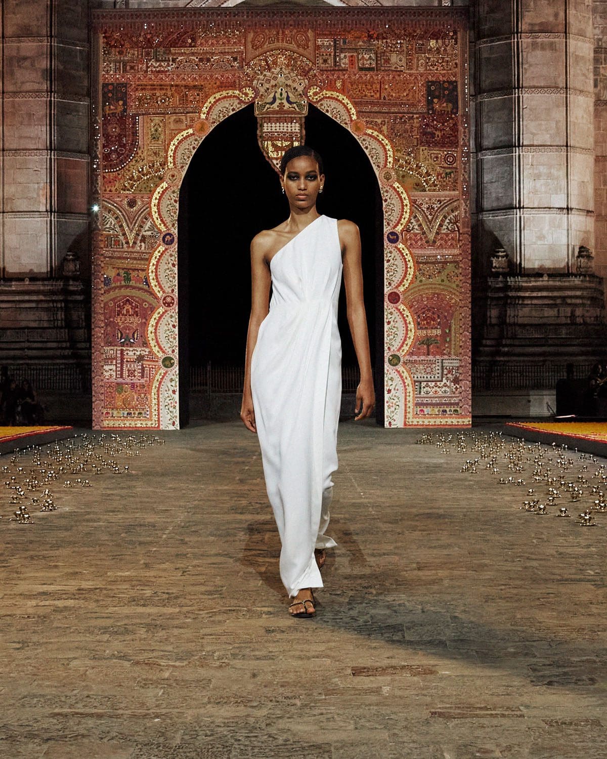 Dior Fall 2023 Mumbai India Runway Magazine 90