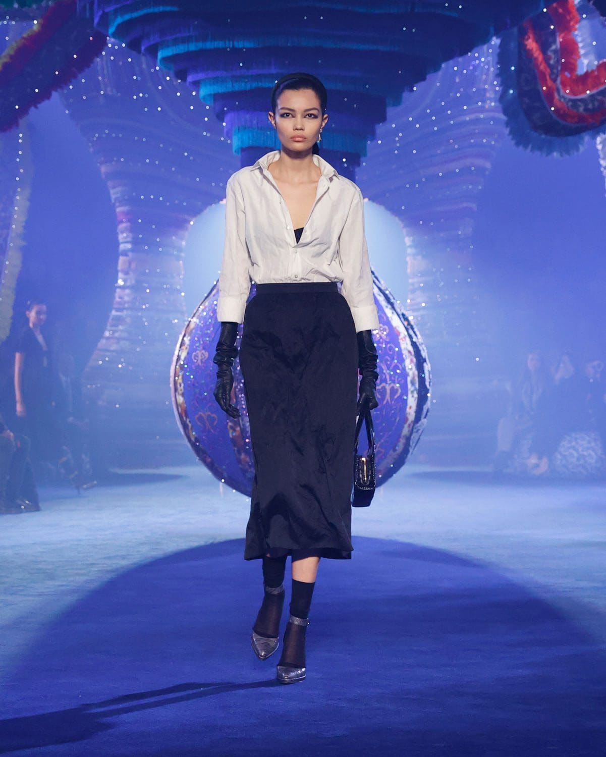 迪奥秋冬 2023 2024 巴黎 Runway 1杂志