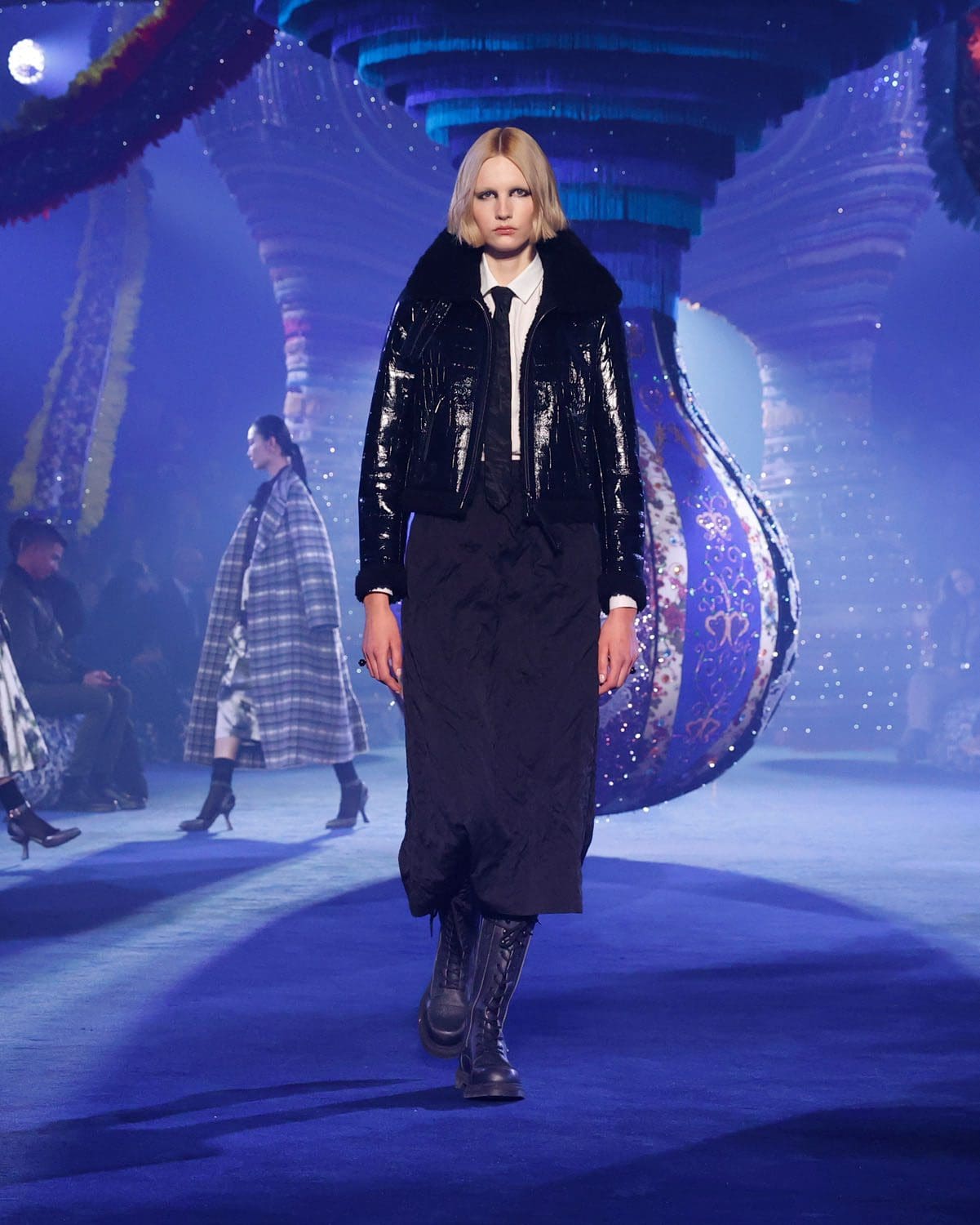 迪奥秋冬 2023 2024 巴黎 Runway 26杂志