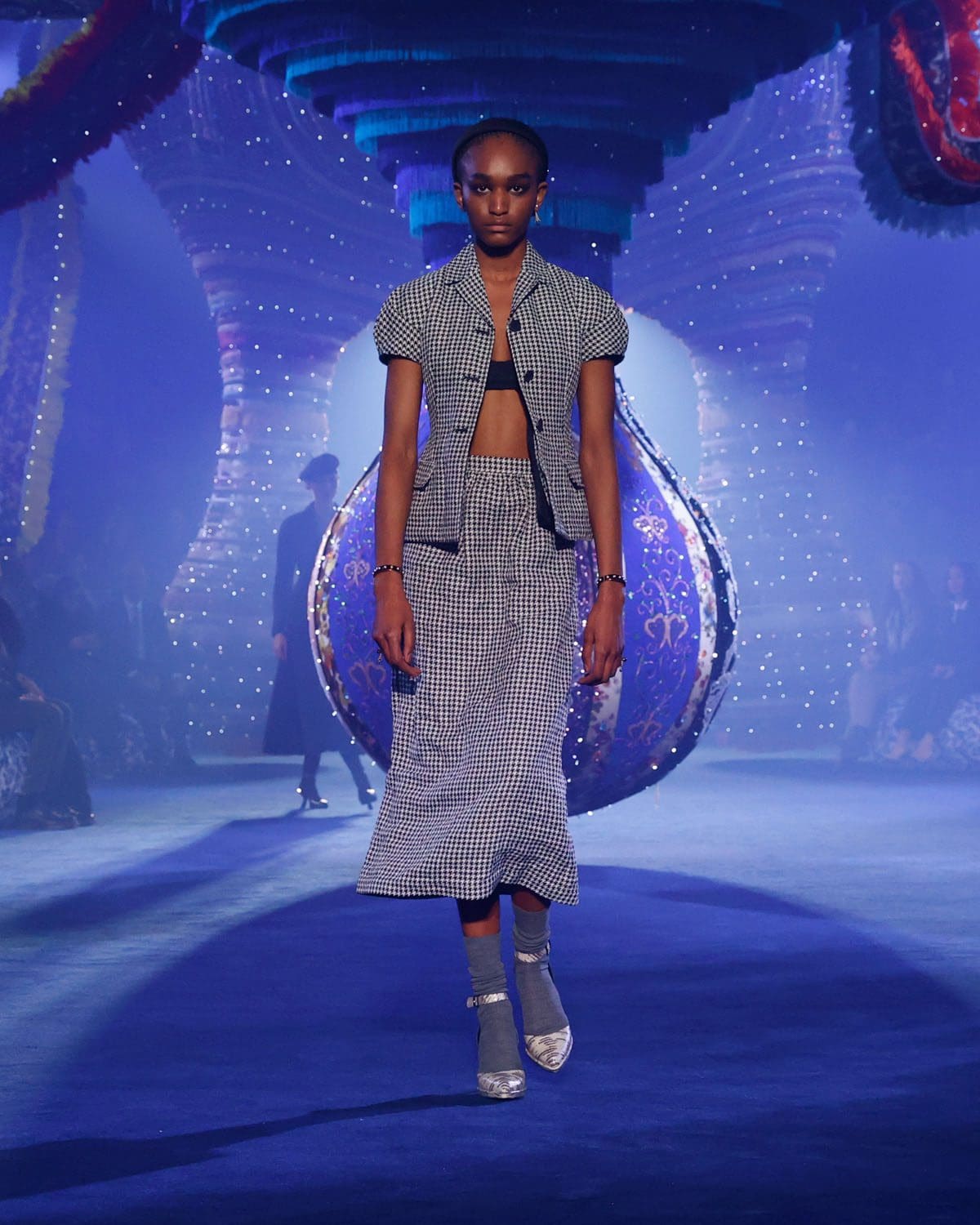迪奥秋冬 2023 2024 巴黎 Runway 7杂志